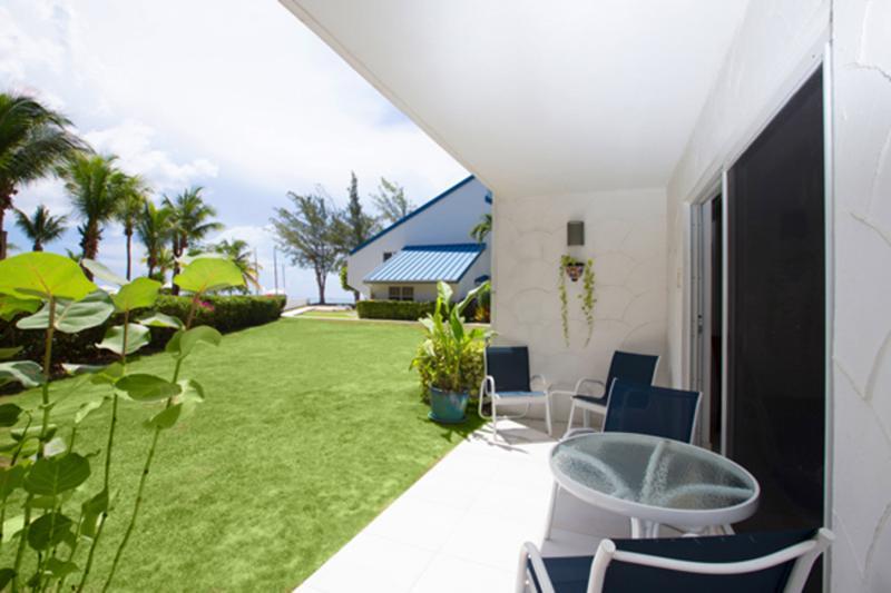 Villas Of The Galleon George Town Exterior photo